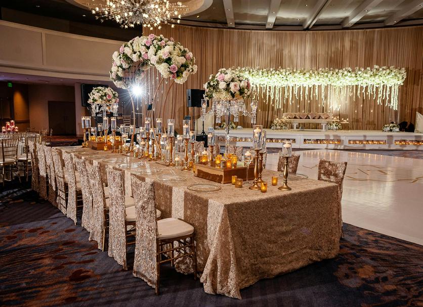 Banquet hall Photo