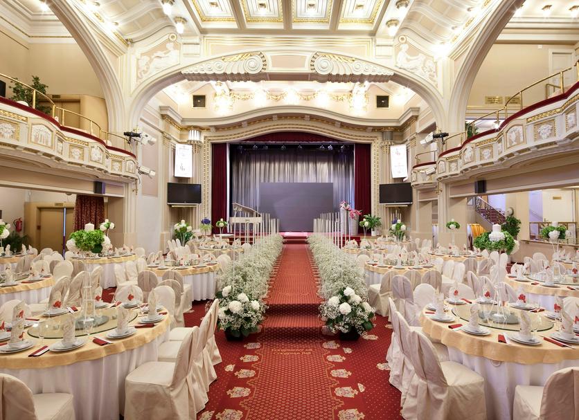 Banquet hall Photo